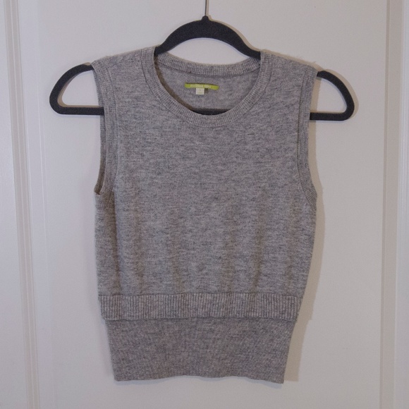 Gianni Bini Sweaters - Grey Gianni Bini S Cropped Sleeveless Sweater